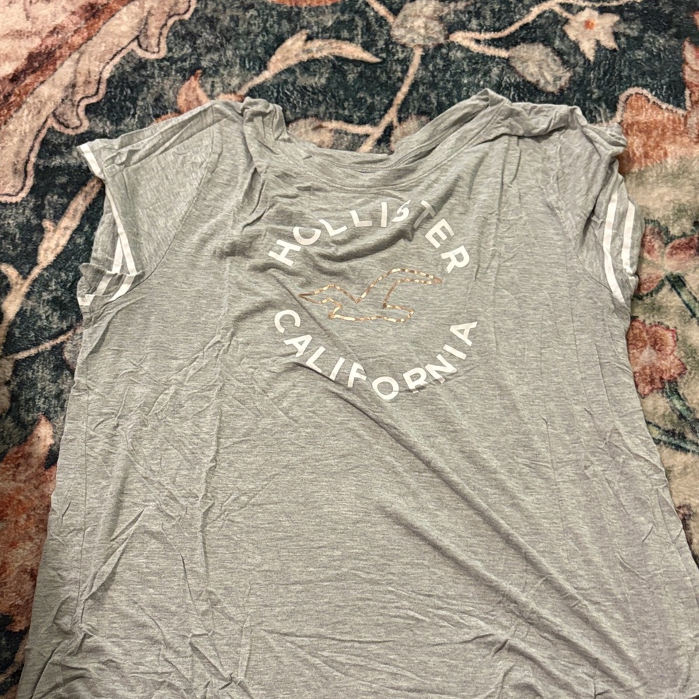 Hollister Light Gray California Tee